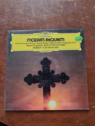Mozart: Requiem - Karajan - Deutsche Grammophon