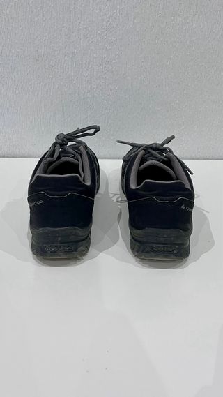 Zapatillas de montaña Quechua negras/grises