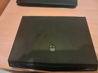 Alienware M11xR3 Portátil