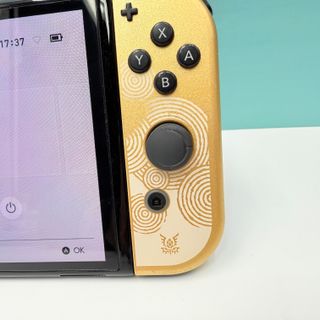 Nintendo Switch OLED Zelda Tears of the Kingdom