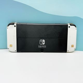 Nintendo Switch OLED Zelda Tears of the Kingdom