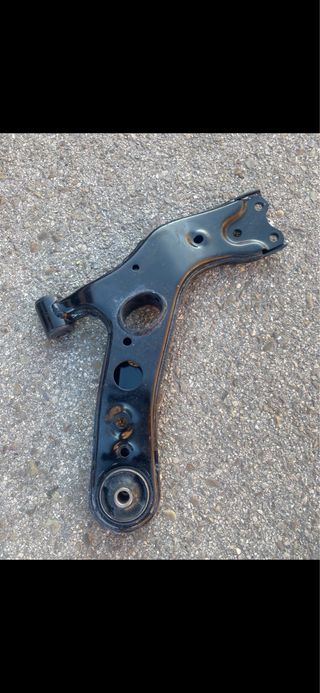 Brazo Suspensión Toyota Auris/Corolla HQTY-159