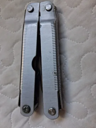 Herramienta Multiusos  Stainless steel