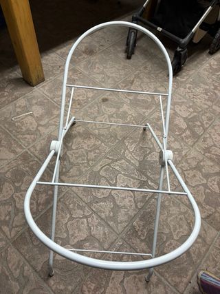 Capazo para bebé con patas