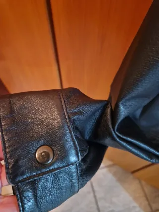 Giubbotto in pelle nero taglia L