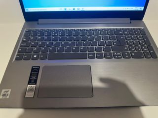 Lenovo IdeaPad L3 15IML05 + REGALO