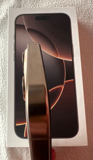 iPhone 16 Pro Max 256GB Fundas y Protector