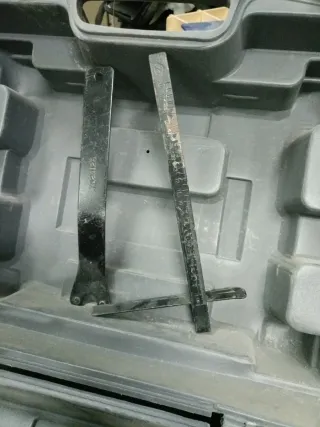 Sierra Circular Eléctrica con Maletín