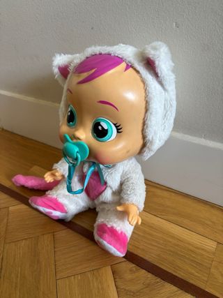 Bebé Llorón con Pijama de Gato