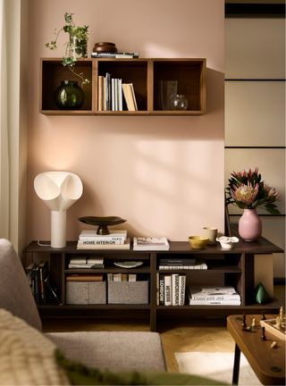 Mesa auxiliar/TV IKEA marrón oscuro