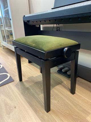 Piano Yamaha P-115 con banqueta incluida