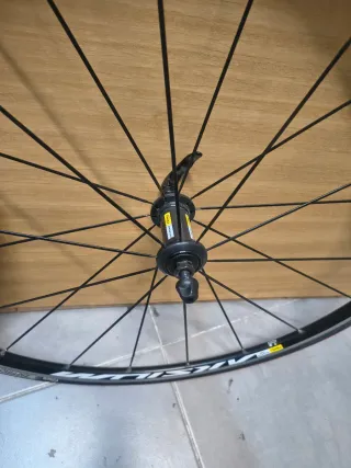 Ruedas Mavic Aksium Carretera