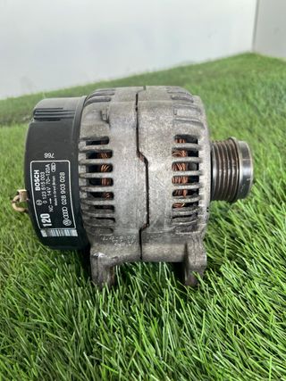 Alternador Audi A4 028903028