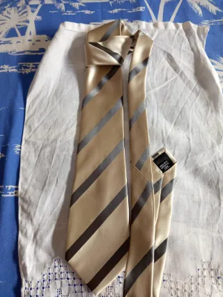 Corbata de caballero beige y gris