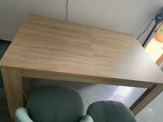 Mesa y sillas de cocina plegables