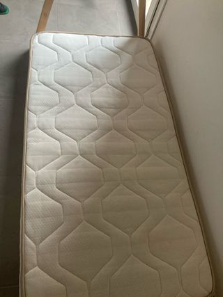 Cama Tipi 70x140cm + Colchón Sivana