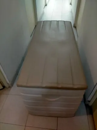 Baúl exterior resina beige