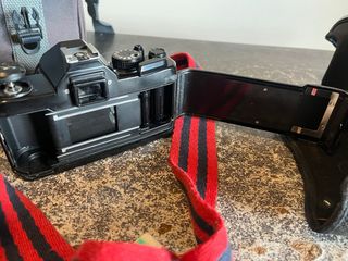 Yashica FX3 Super 2000 para restaurar + Accesorios
