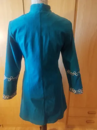 Abrigo/vestido bordado aves talla 38