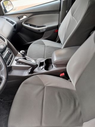 Ford Focus Pegatina C