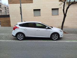 Ford Focus Pegatina C