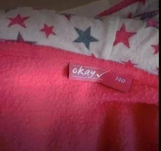 Chaqueta polar con capucha