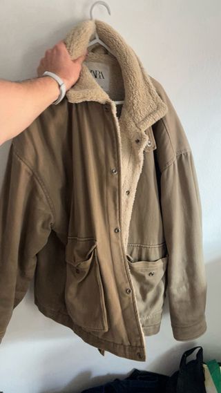 Chaqueta verde oliva con forro de borreguito