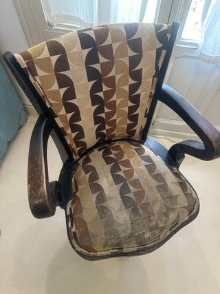 Silla de escritorio antigua de madera