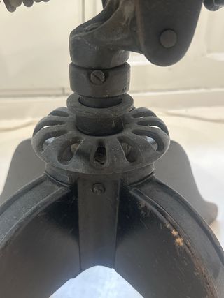 Silla de escritorio antigua de madera