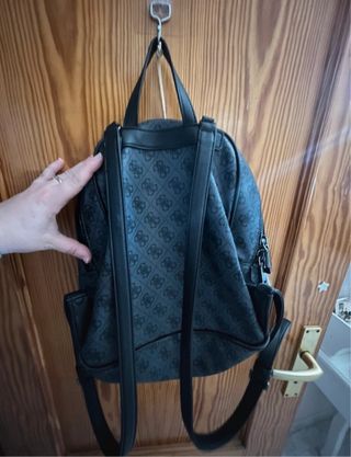 Mochila Guess gris