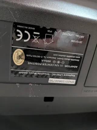 Teclado LP6210C + Soporte + Caja