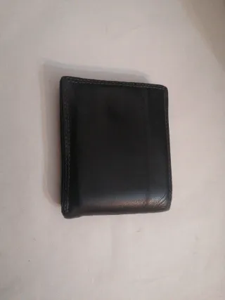 Portafoglio uomo nero similpelle