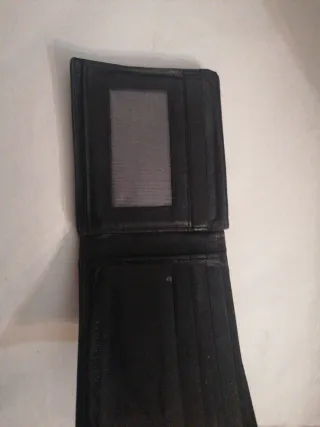 Portafoglio uomo nero similpelle