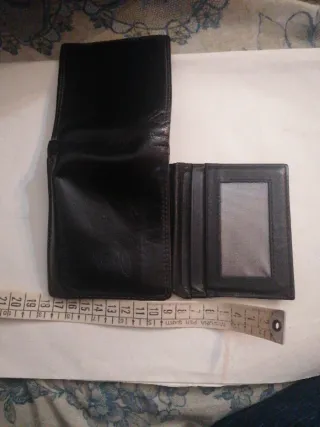 Portafoglio uomo nero similpelle