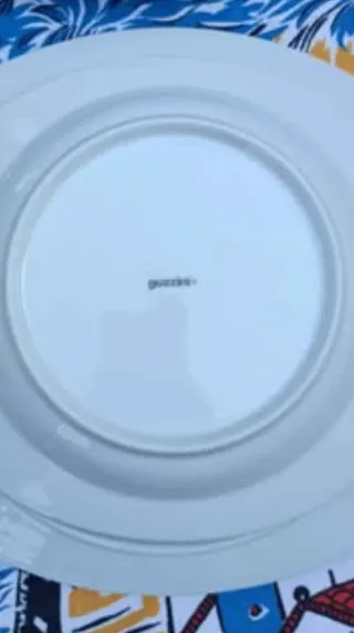 12 Piatti Guzzini in porcellana