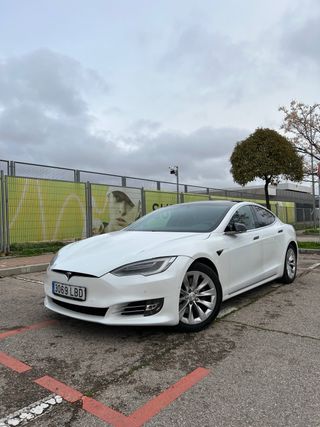 Tesla Model S 2019