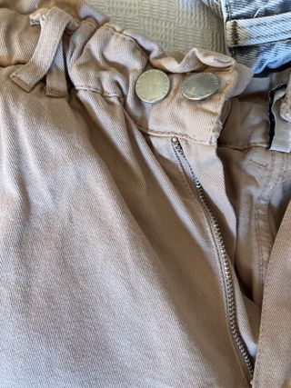 Pantalones cargo beige mujer