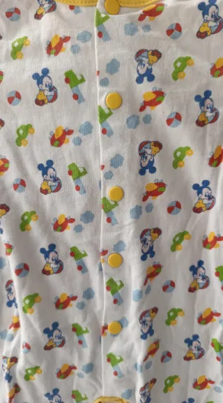 Pijama Mickey Mouse recién nacido de Disney