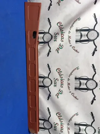 Talonera interior derecha Seat 600