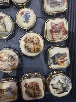 Scatoline portagioie con decoro in ceramica