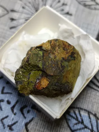 Montgomeryita e Hidroxilapatito Mineral