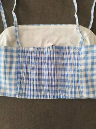 Top cuadros azul y blanco Stradivarius