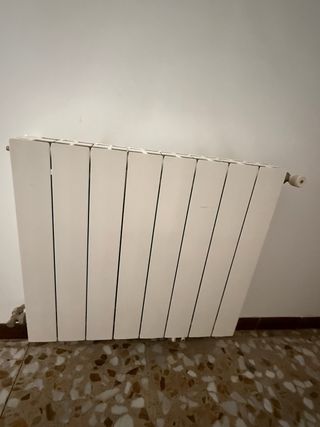 Caldera Ferroli + Depósito Gasoil + 7 Radiadores