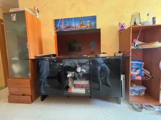 Aparador cristal y pie mármol negro