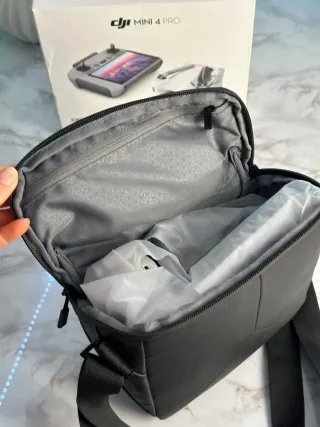 DJI Mini 4 Pro COMBO