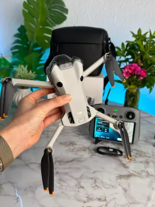 DJI Mini 4 Pro COMBO