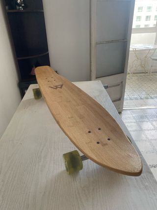Longboard Magneto 44 Kicktail Crucero