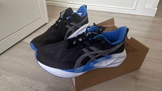 Zapatillas ASICS Novablast 5 Talla 45