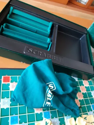 Scrabble Original Mattel y regalo