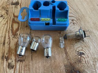 Kit Bombillas Coche y Fusibles